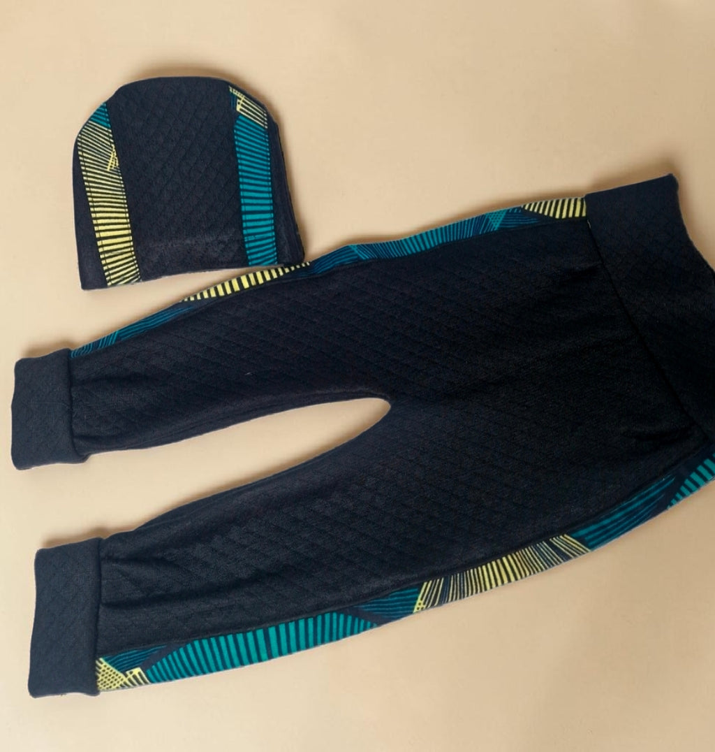 African Wax Print- Hat & Pants Set (349 kr)