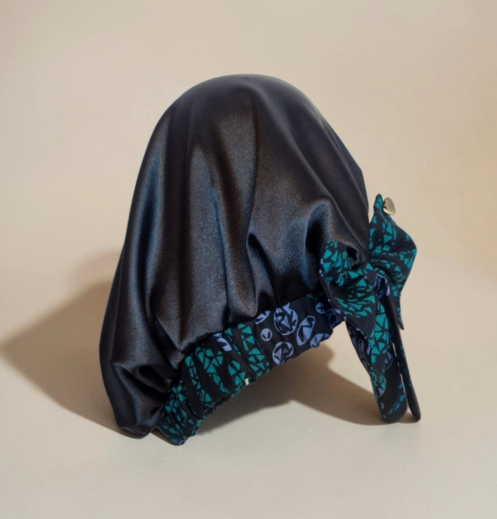 African Waxprint / Satin Bonnet (229kr)
