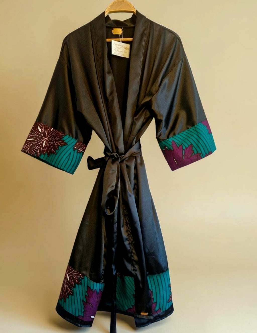 African Waxprint/Black Satin Robe (699 kr)