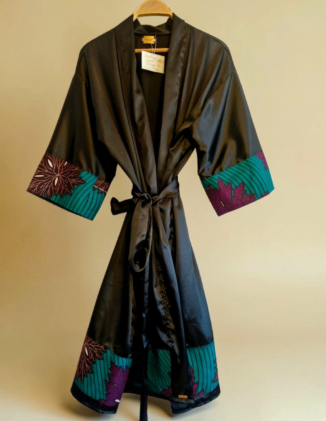 African Waxprint/Black Satin Robe (699 kr)