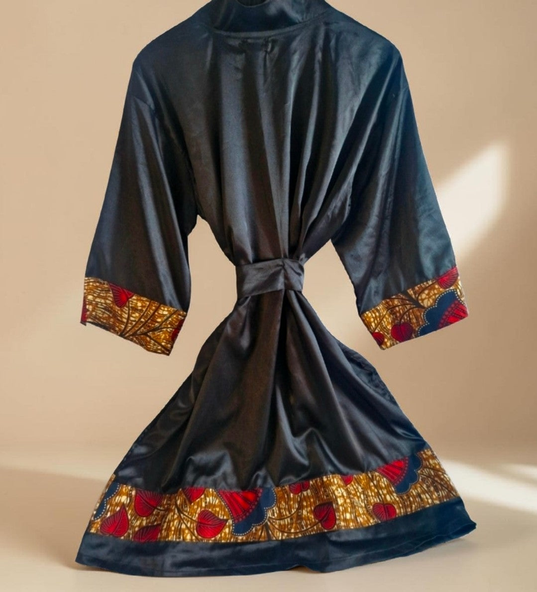 African Waxprint/Black Satin Robe (699 kr)