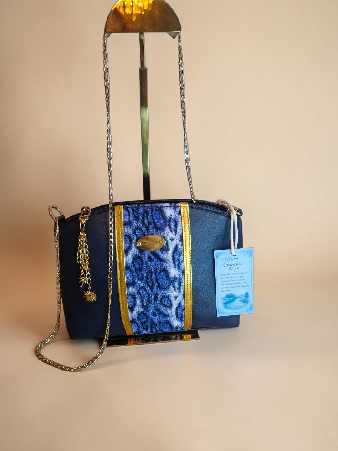 Animalprint-waxprint crossbody bag (595 kr)