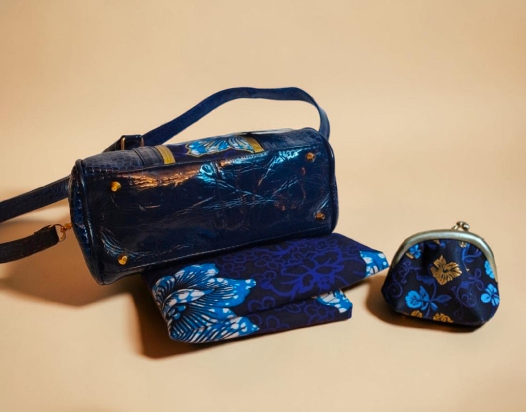 African Wax Print/Vegan leather Barrel Bag (895 kr)