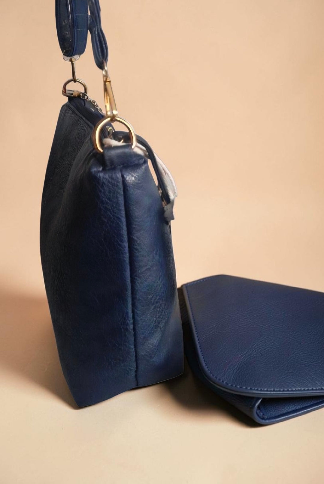 African waxprint/Vegan Leather Shoulder Bag (895 kr)
