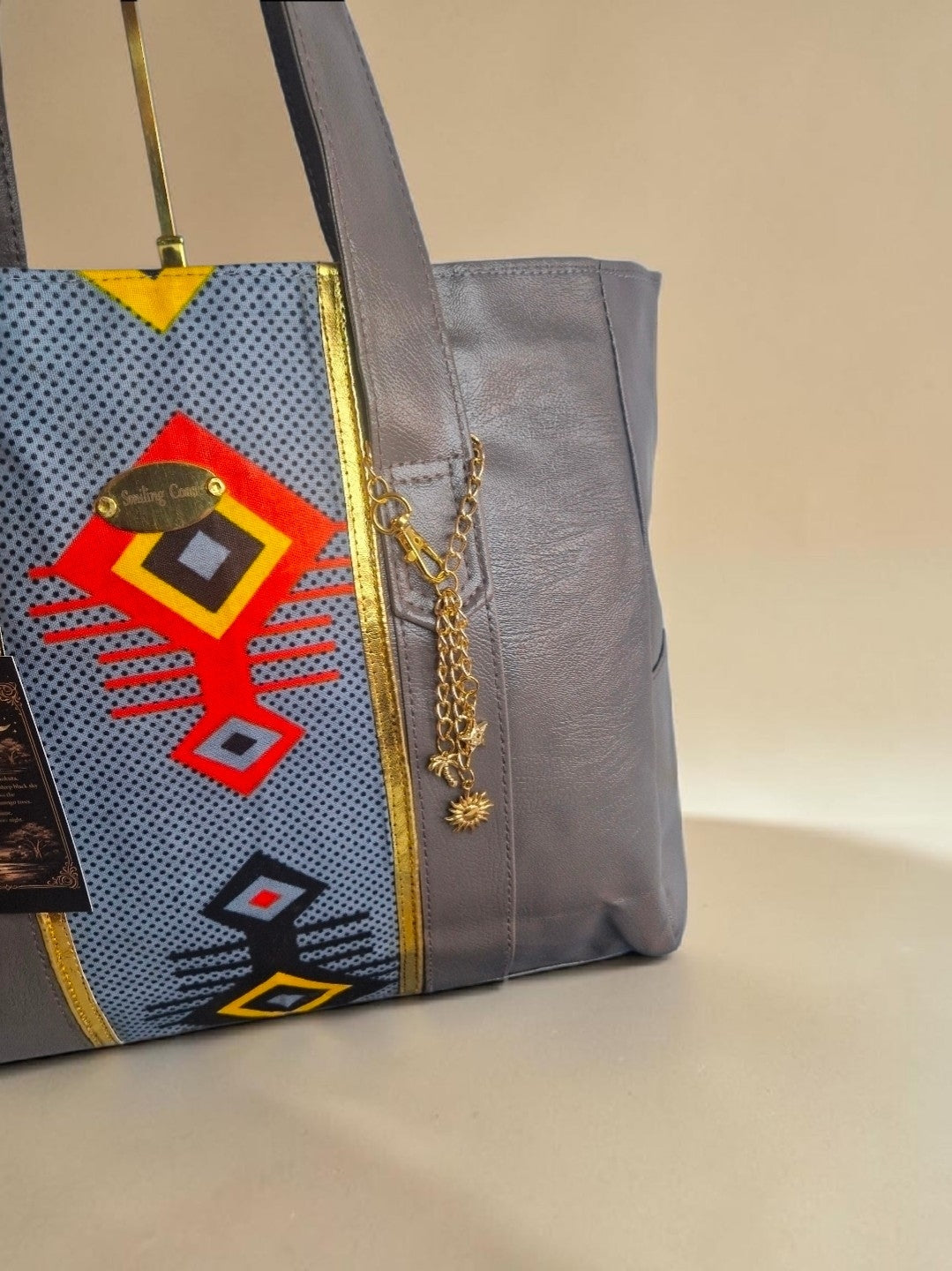 African waxprint/Vegan Leather  Shopper Bag (995 kr)