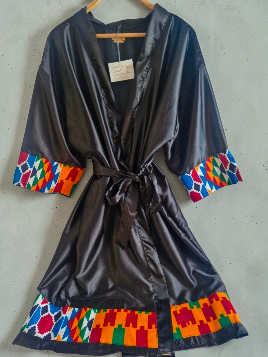 African Waxprint/Black Satin Robe (699 kr)