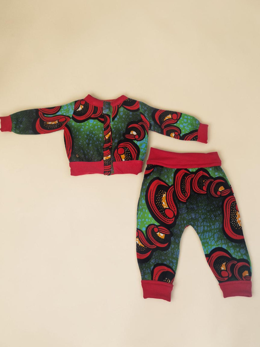 African waxprint Baby tracksuit (559kr)