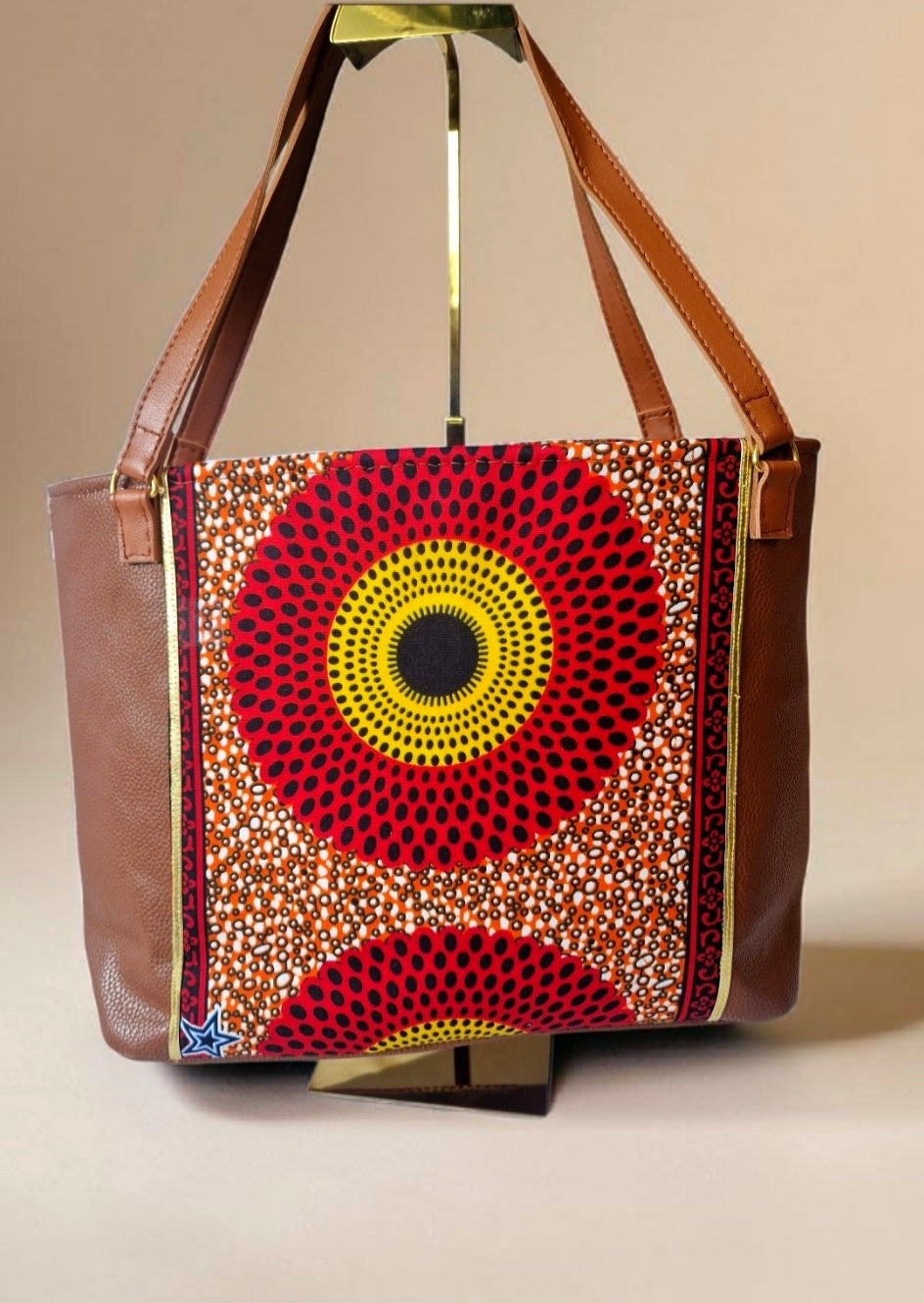 African waxprint/Vegan lether totebag(1395 kr)