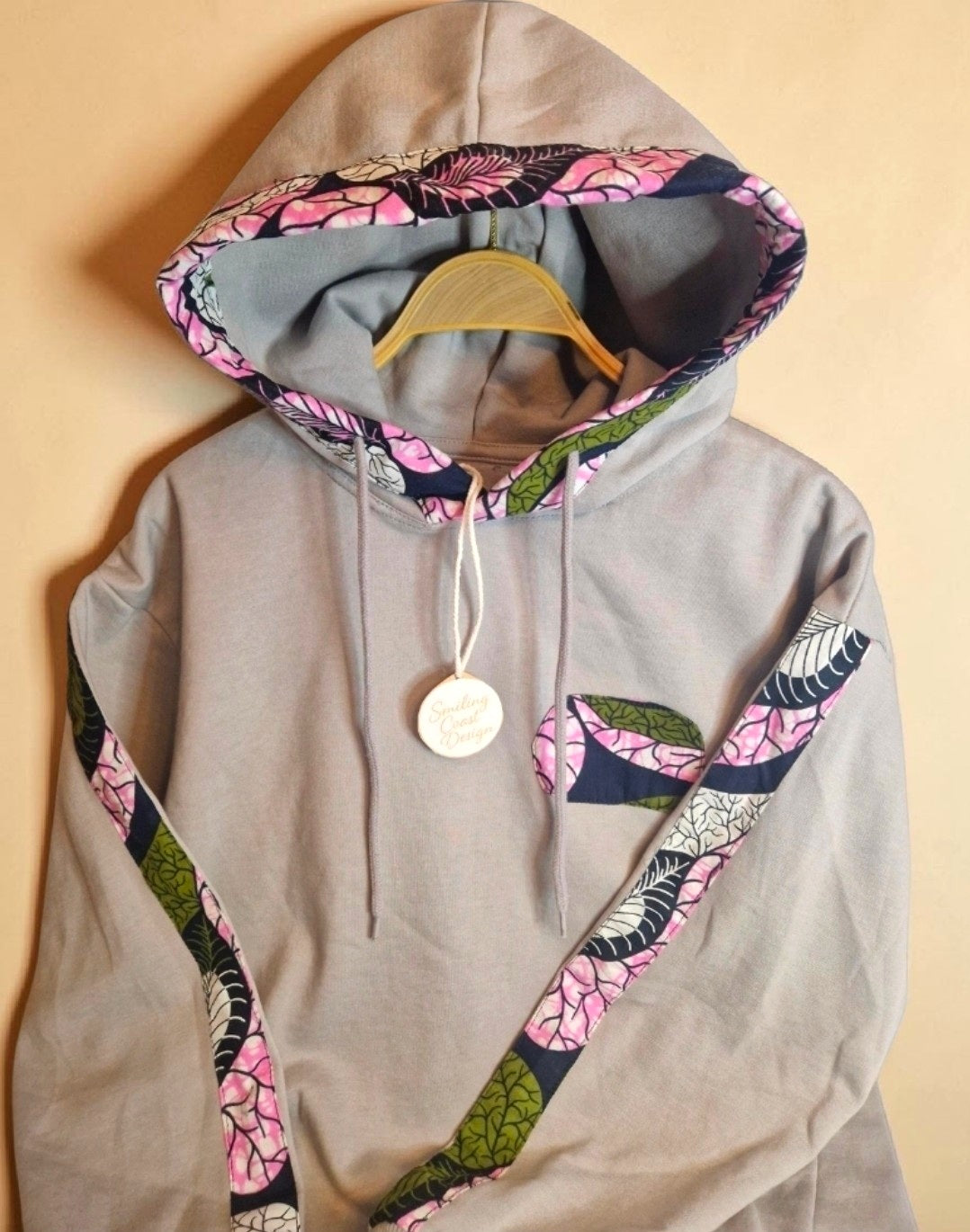 African Waxprint Hoodie Size XS (799 kr)
