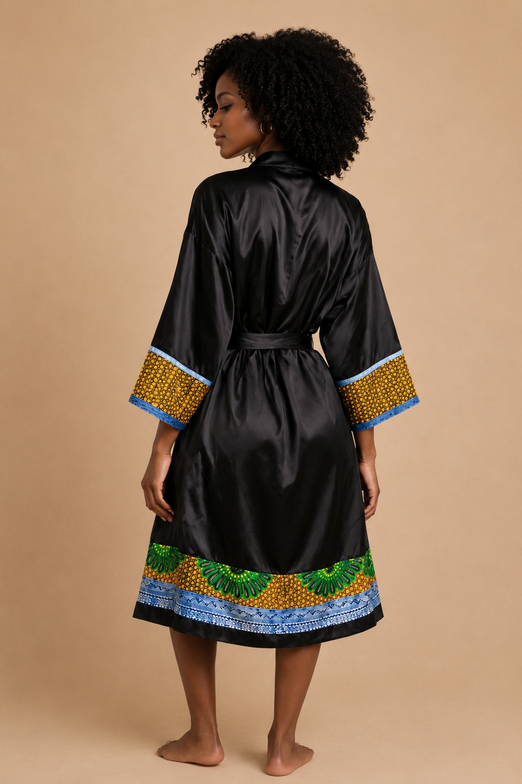 African Waxprint/Black Satin Robe(699 kr)