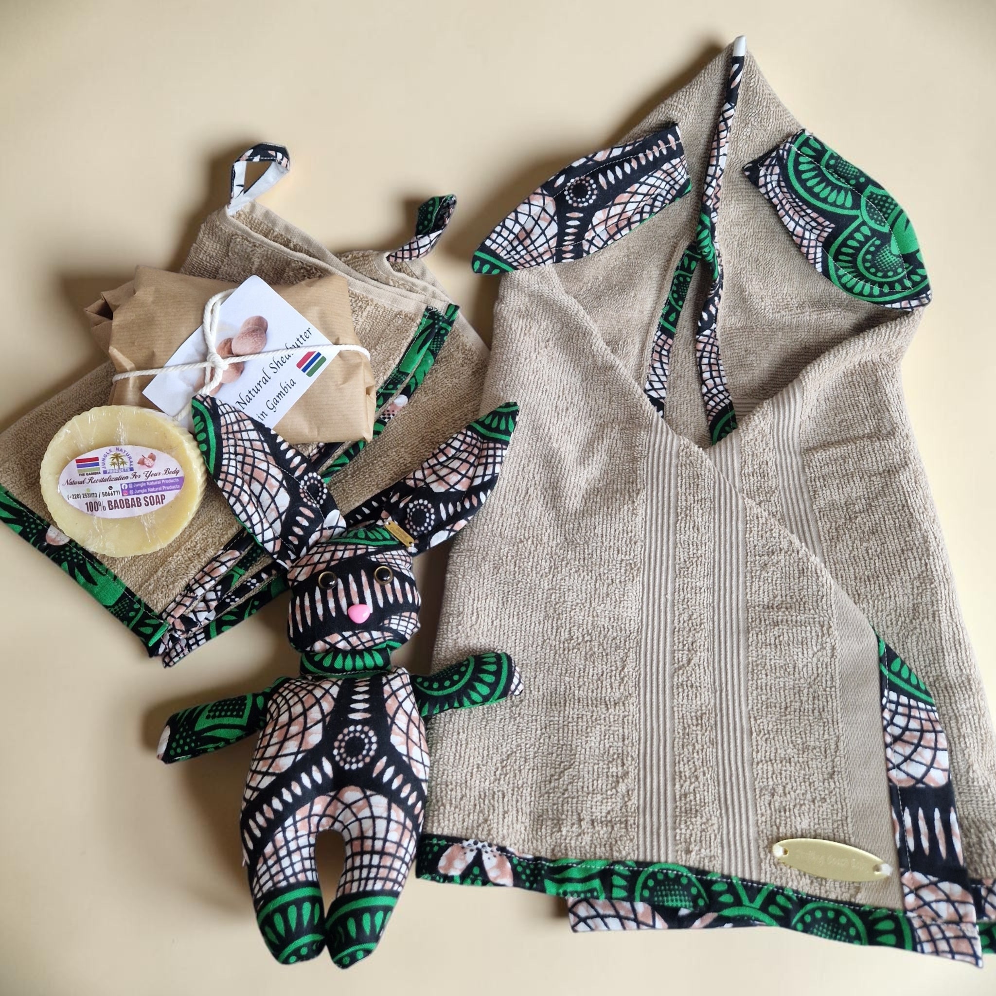 Luxury African Baby Gift Box | Bathrobe, Bunny Toy, Baobab Soap, Shea Butter(1295 kr)