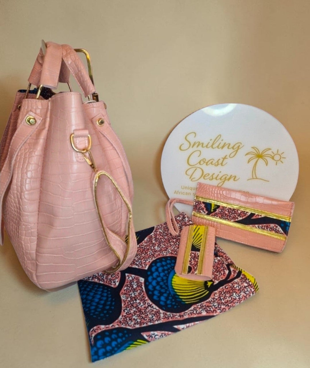 African Wax Print/ Vegan leather Handbag Set (1095 kr)