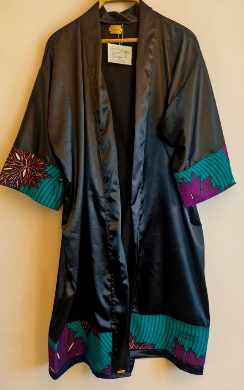 African Waxprint/Black Satin Robe (699 kr)