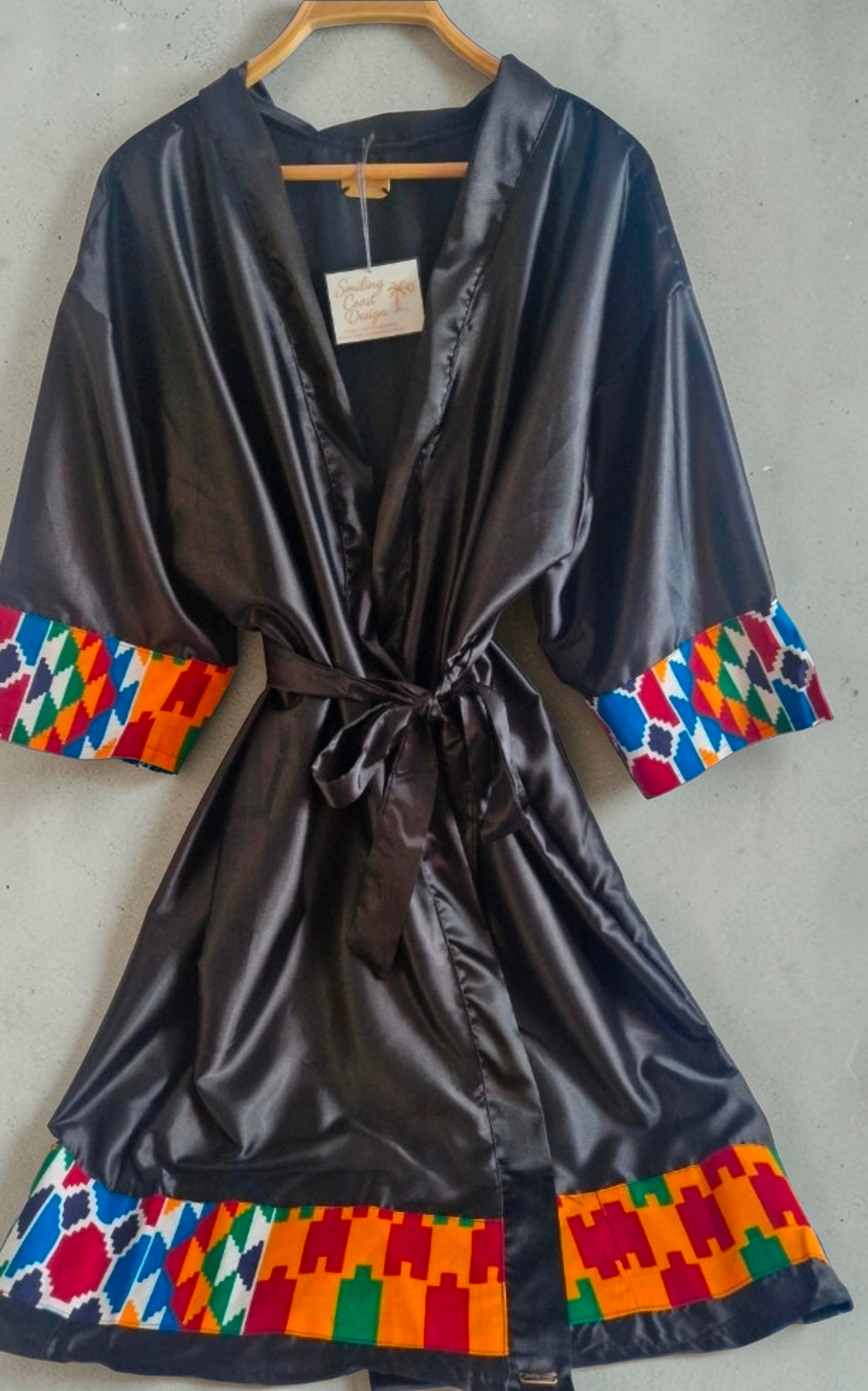 African Waxprint/Black Satin Robe (699 kr)
