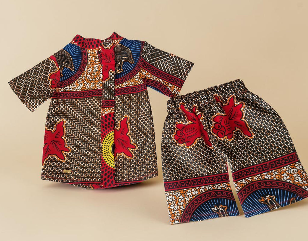 African Wax Print Shirt & Shorts Set – 12–18 Months(549 kr)