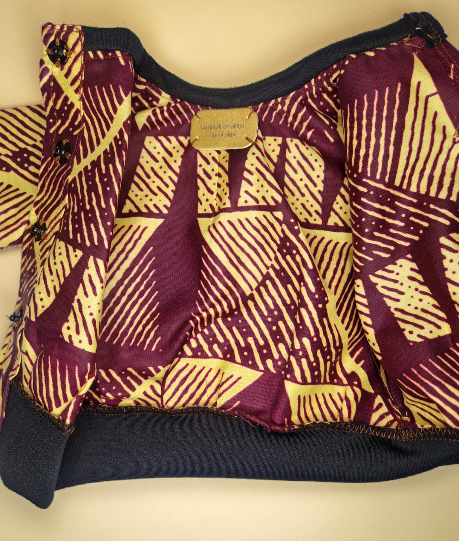 African waxprint Baby Tracksuit(559kr)