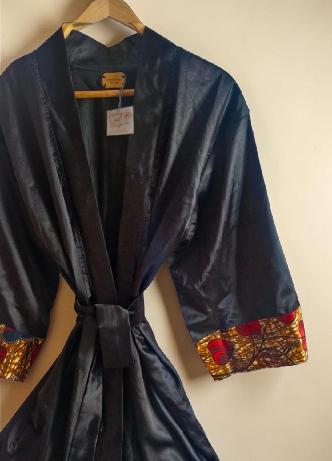 African Waxprint/Black Satin Robe (699 kr)