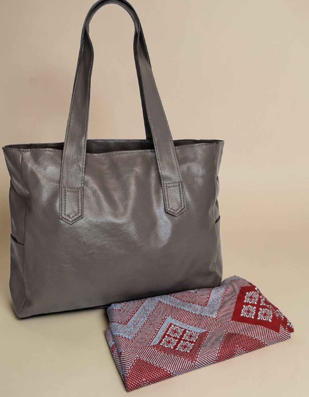 African waxprint/Vegan Leather -Shopper bag (995 kr)